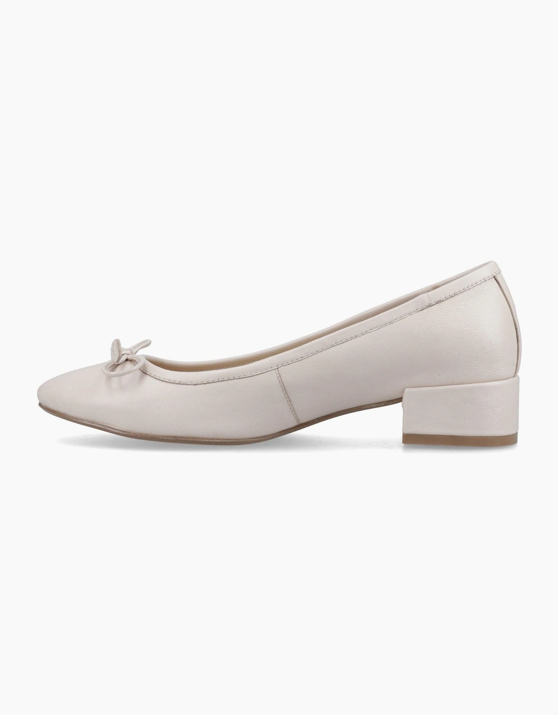 Hush Puppies Silvia Low Heel Sandal Leather Women's Ivory Sandals