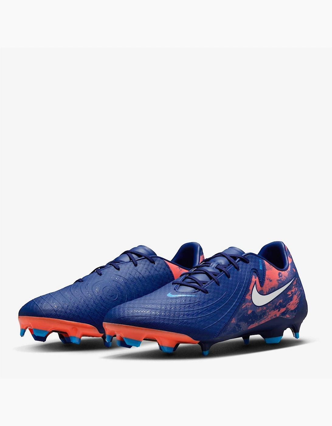 Phantom GX II Academy Football Low Top Sneakers