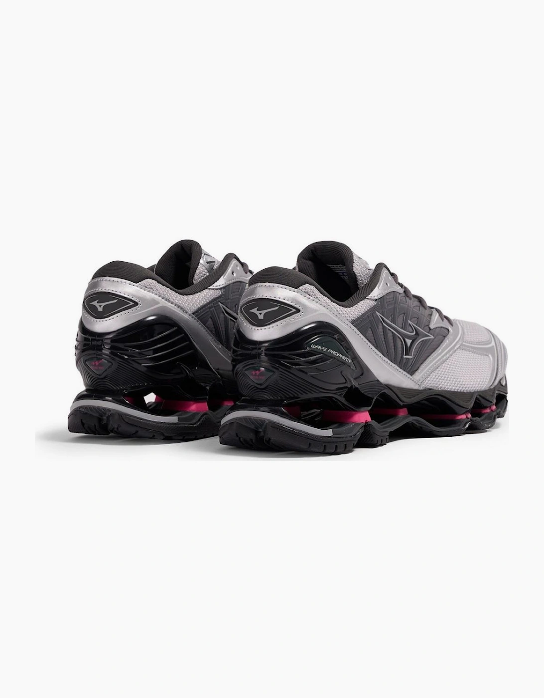Wave Prophecy Low Top Lace-Up Sneakers
