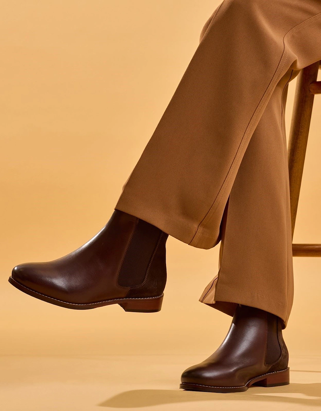 Hush Puppies Colette Leather Women's Chocolate Wide Fit Flat Chelsea Boots