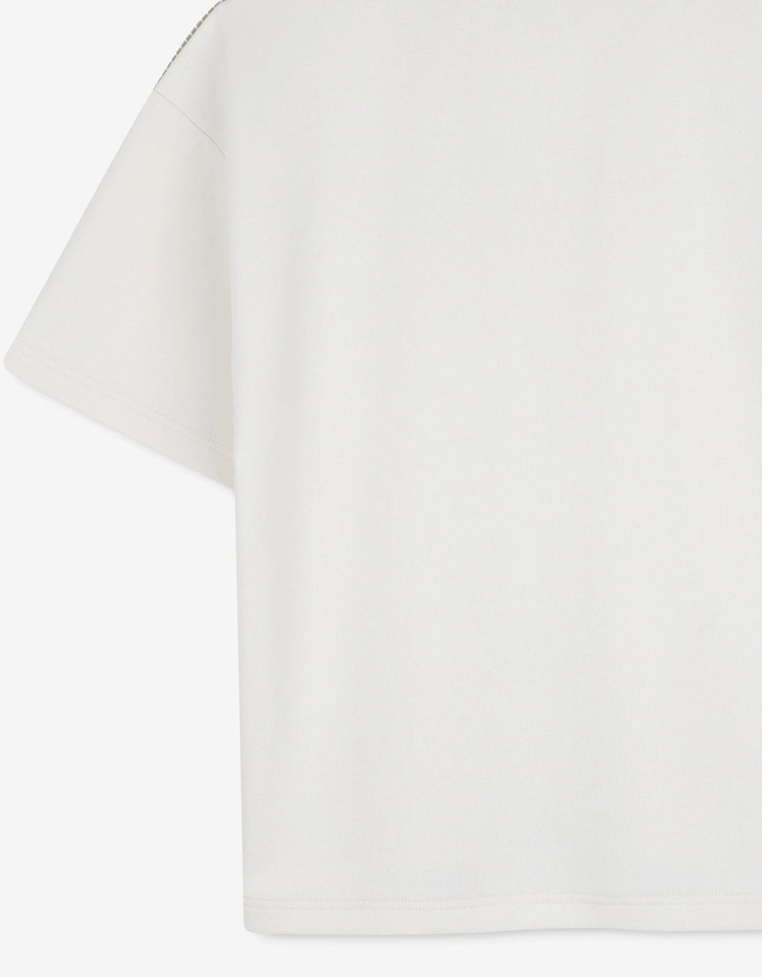 BOSS Boys Graphic Logo Print T-Shirt in Ivory