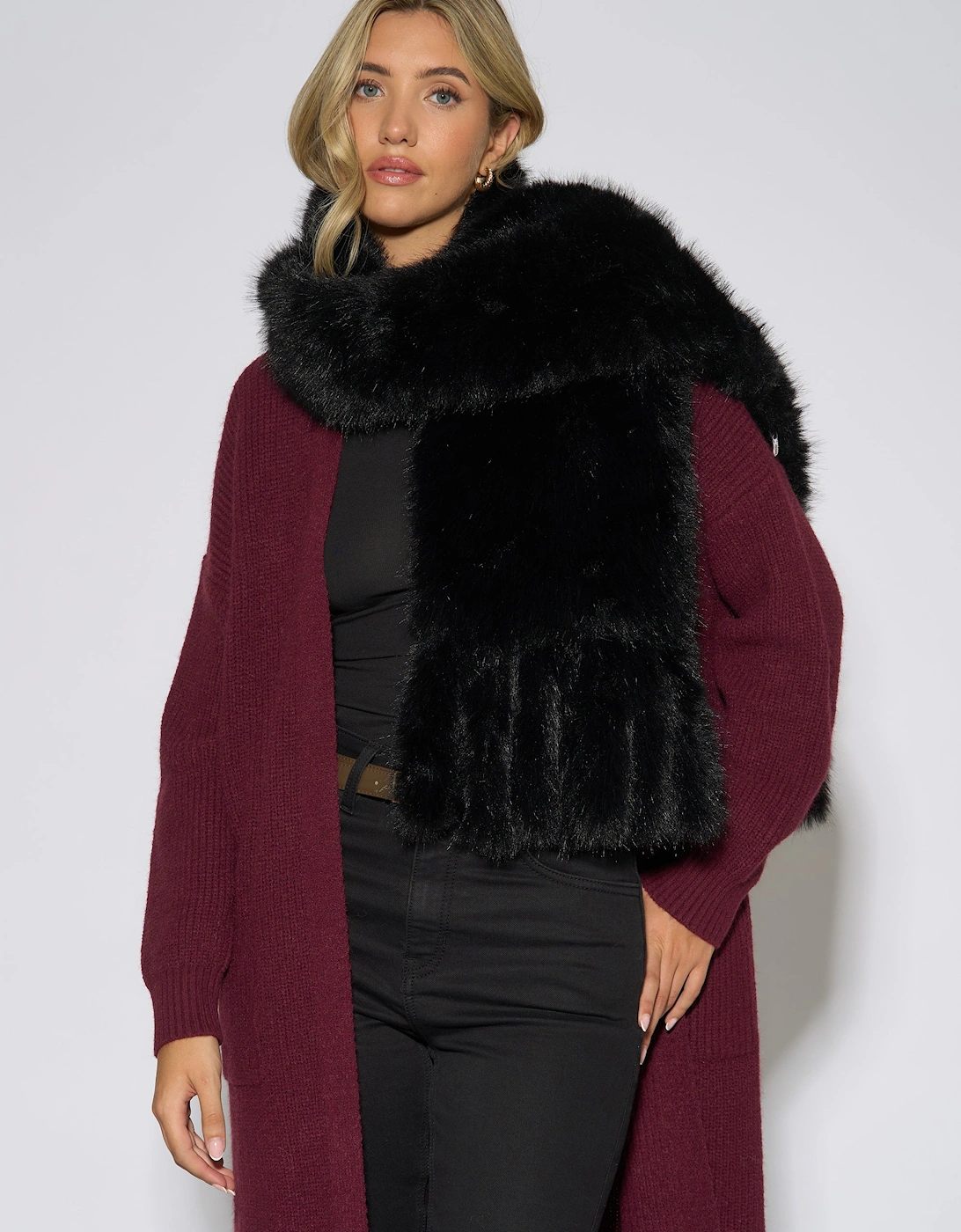 Black Faux Fur Tassel Scarf