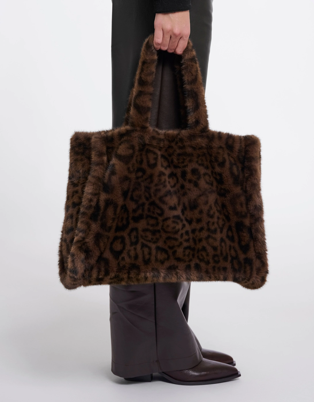 Rino & Pelle Daan Womens Big Faux Fur Shopper - Brown Leopard