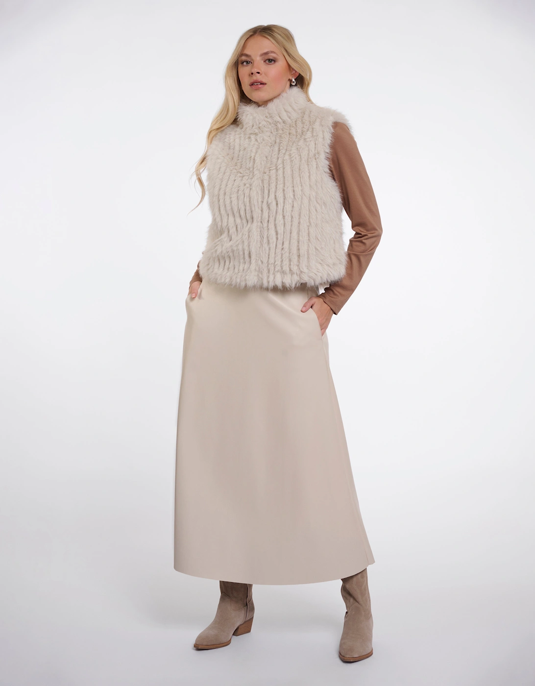 Rino & Pelle Dava Womens Faux Fur Waistcoat With Button Closure - Birch