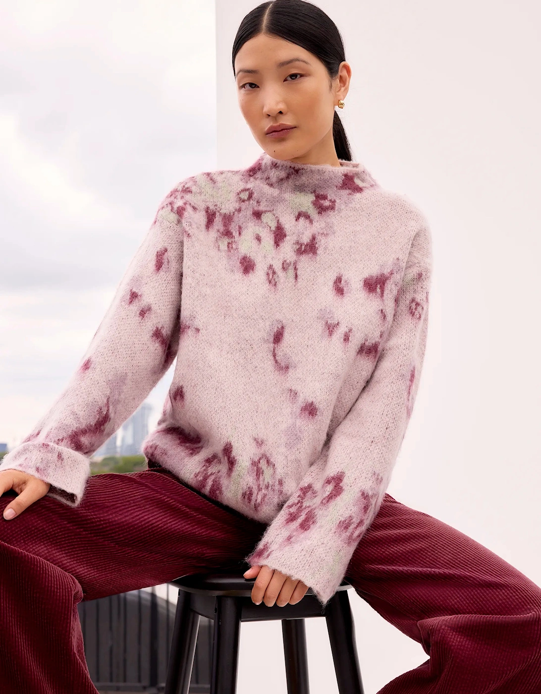 Abstract Floral Jacquard Knit Jumper with Wool and Alpaca