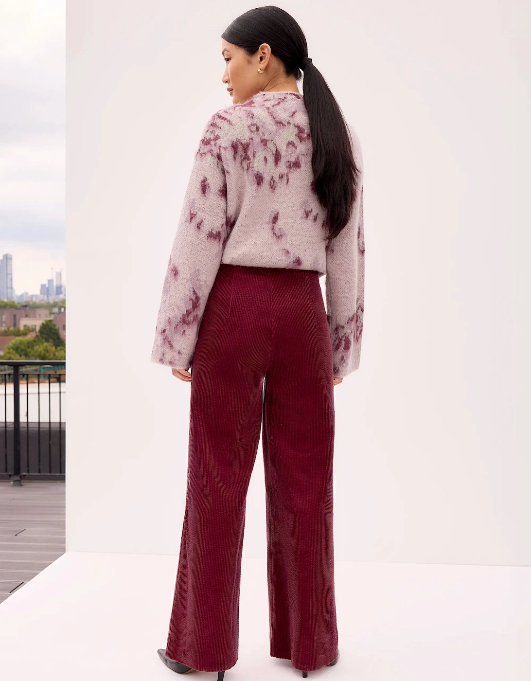 Abstract Floral Jacquard Knit Jumper with Wool and Alpaca