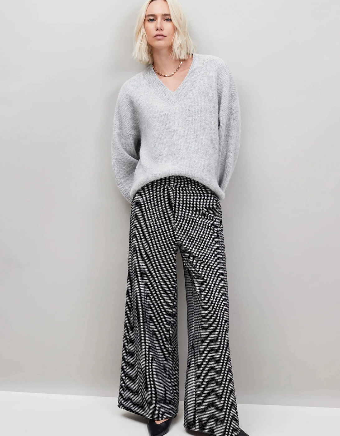 Grey Fluffy Knit Jumper With Alpaca