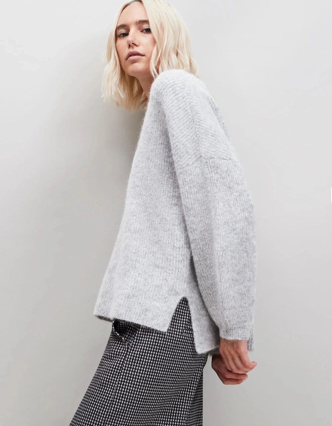 Grey Fluffy Knit Jumper With Alpaca