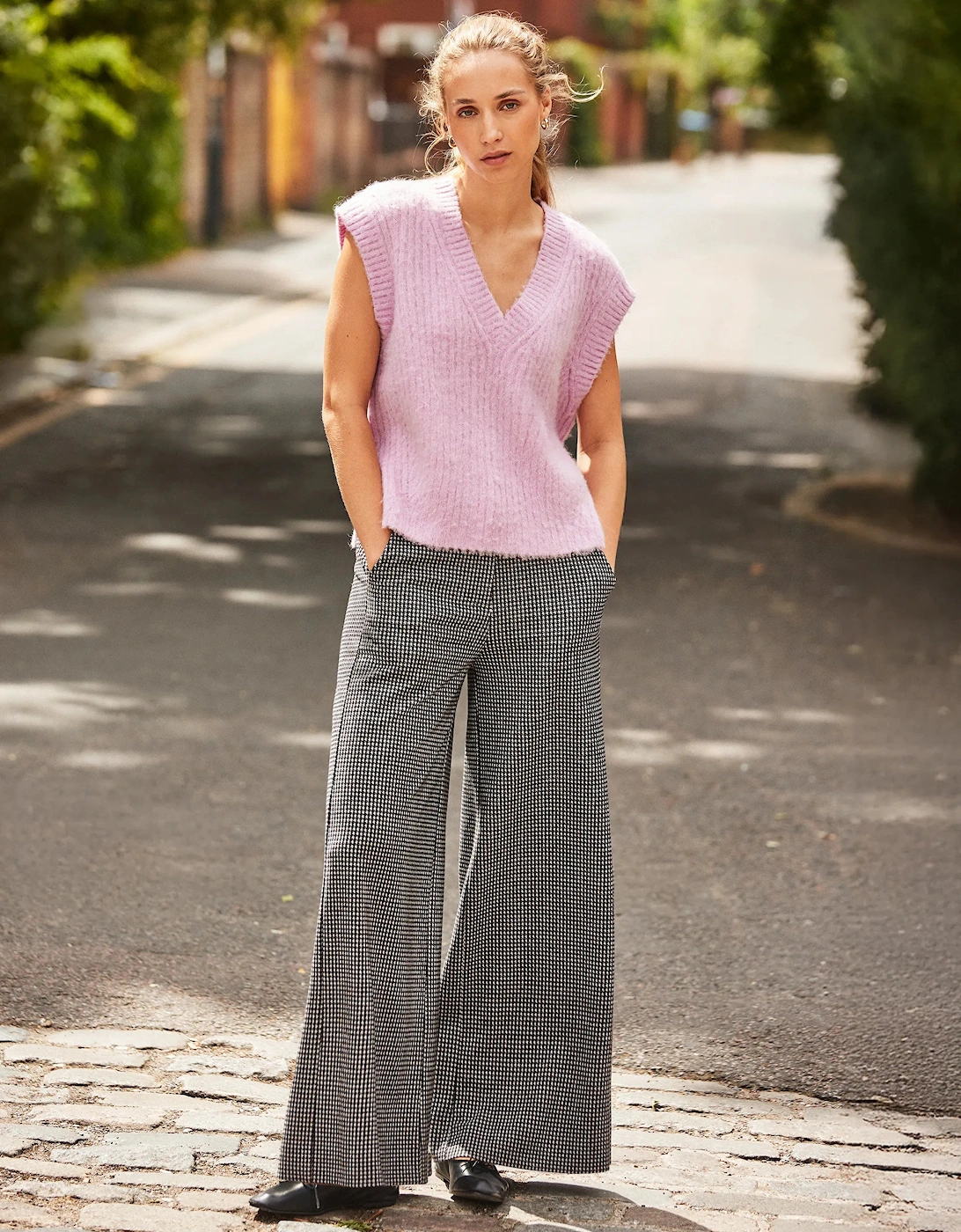 Lilac V-Neck Knit Vest with Wool and Alpaca