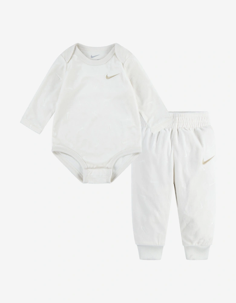 Nike Baby New Impressions Bodysuit and Pants Set in Ivory