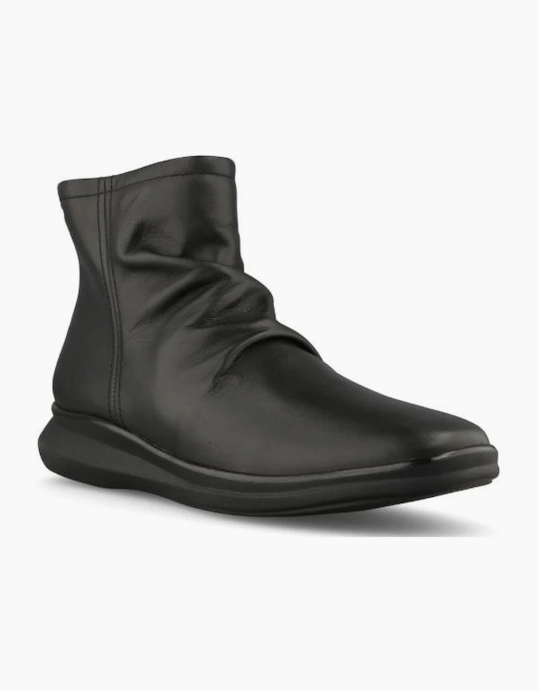 Clarks ladies boot Lynell Park in black leather