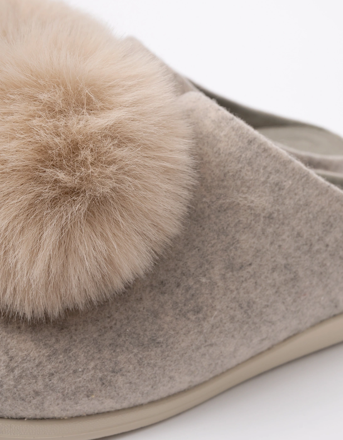 FitFlop IQ-Snug Womens Felt Pom Pom Slipper - Hazy Taupe E40