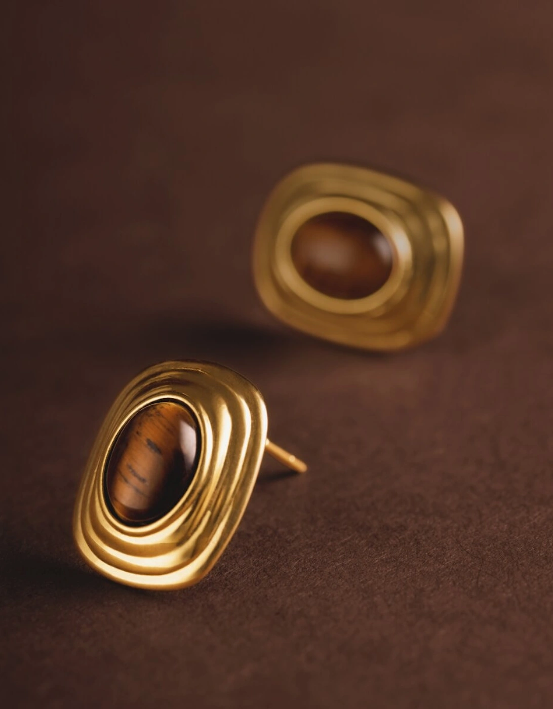 Tigers eye waterproof button stud gold earrings