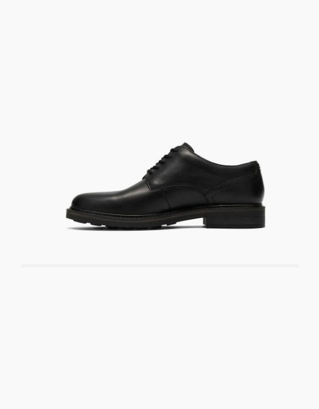 Clarks Newford Lace in black leather
