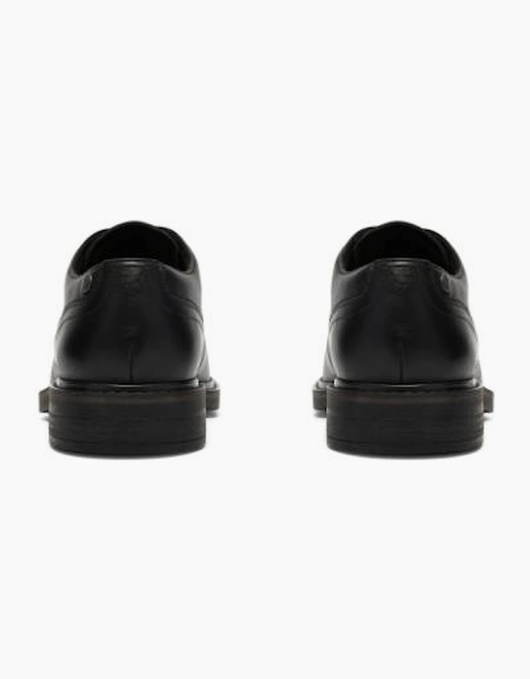Clarks Newford Lace in black leather