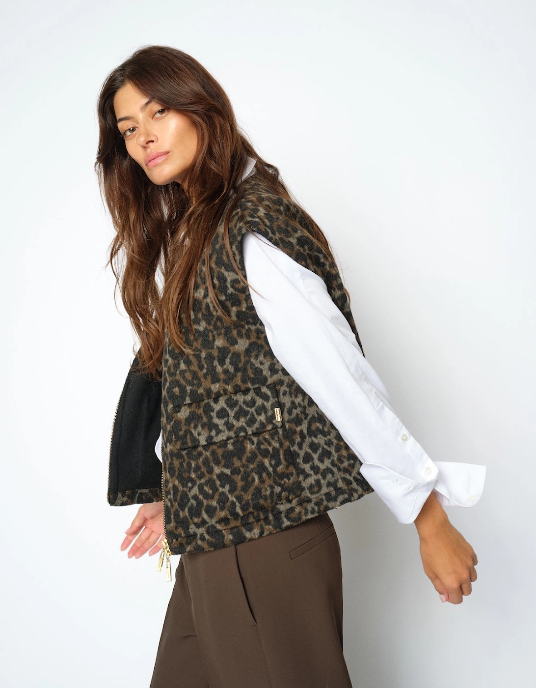 Elise leo vest