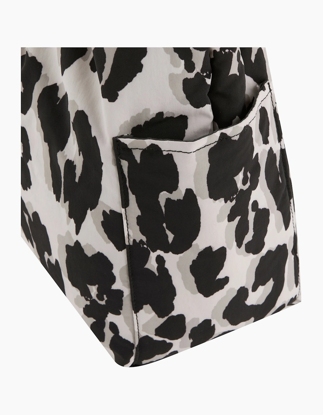 Regatta Leopard Print Shoulder Bag