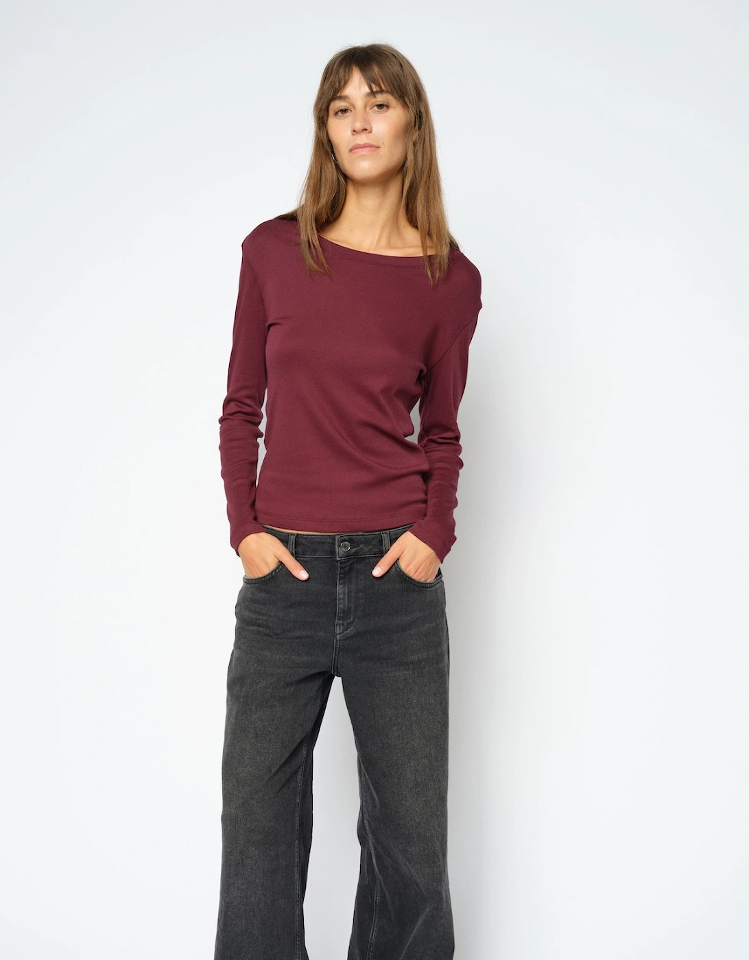 Mali o neck long sleeve tee in Port Royale