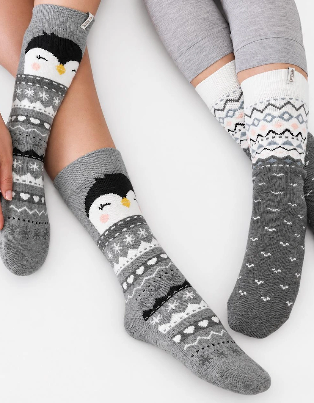 Totes Toasties ORIGINAL SLIPPER SOCKS (TWIN PACK) Womens Slipper Socks Penguin