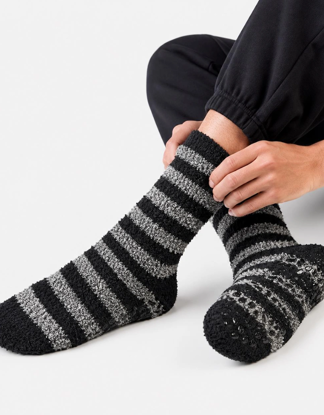Totes Toasties SUPERSOFT TWIN PACK SLIPPER SOCKS Mens Slipper Socks Black / Grey