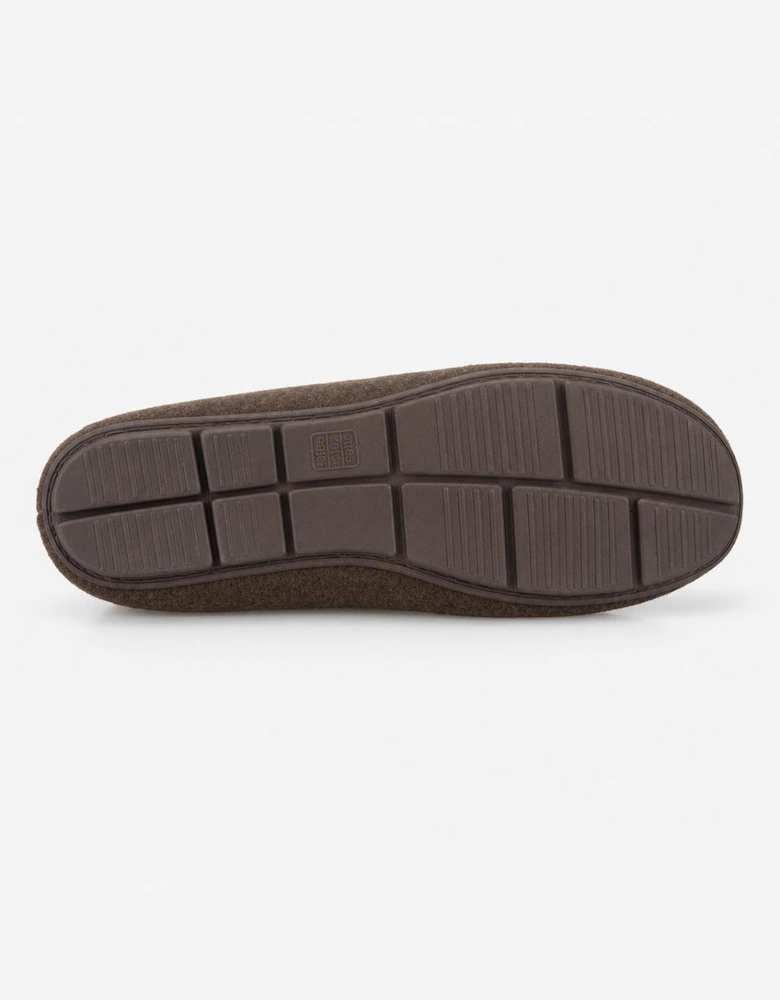 Totes Toasties FELT MOCCASIN SLIPPER WITH CHECK SOCK Mens Moccasins Brown