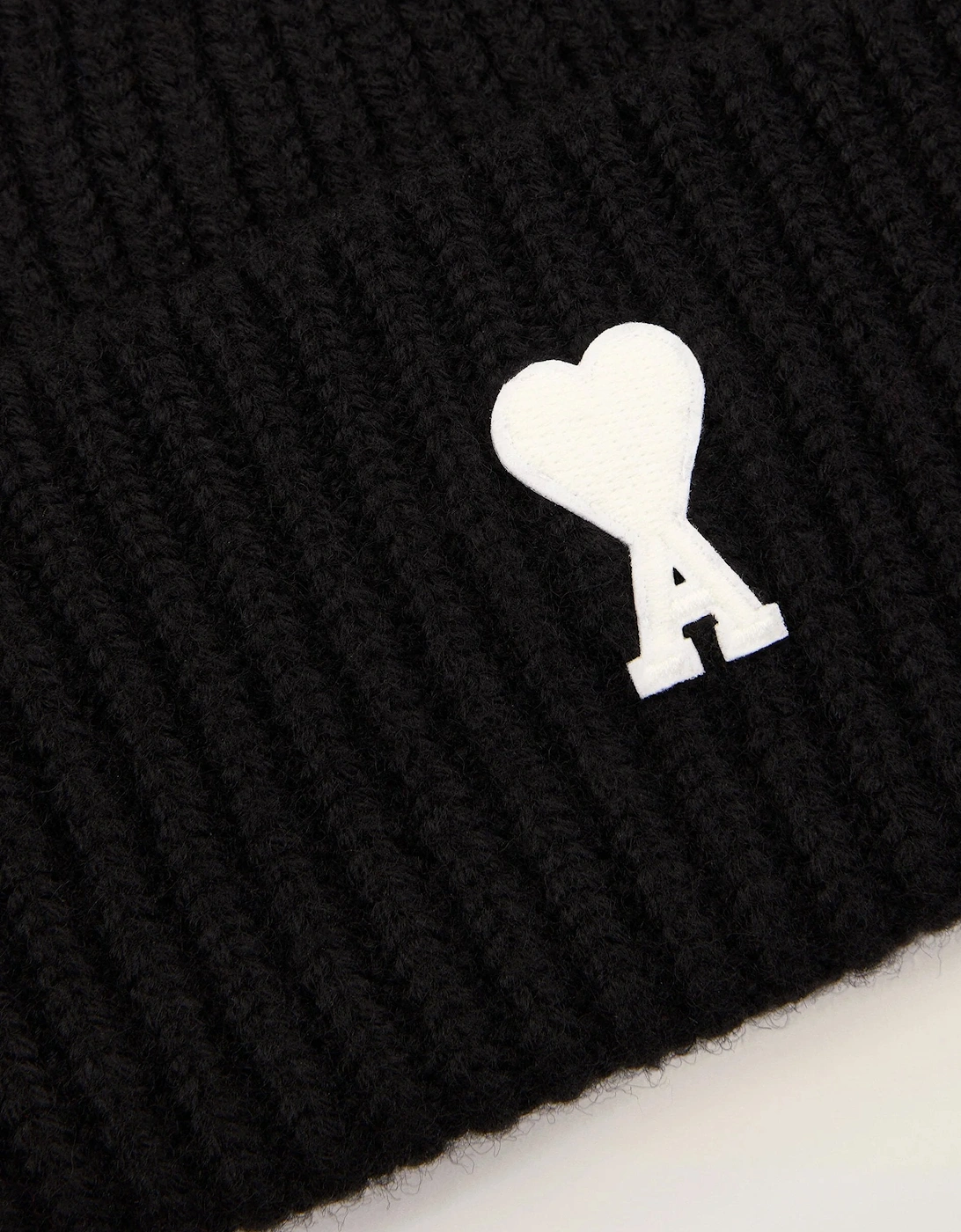 Ami De Coeur Beanie Black