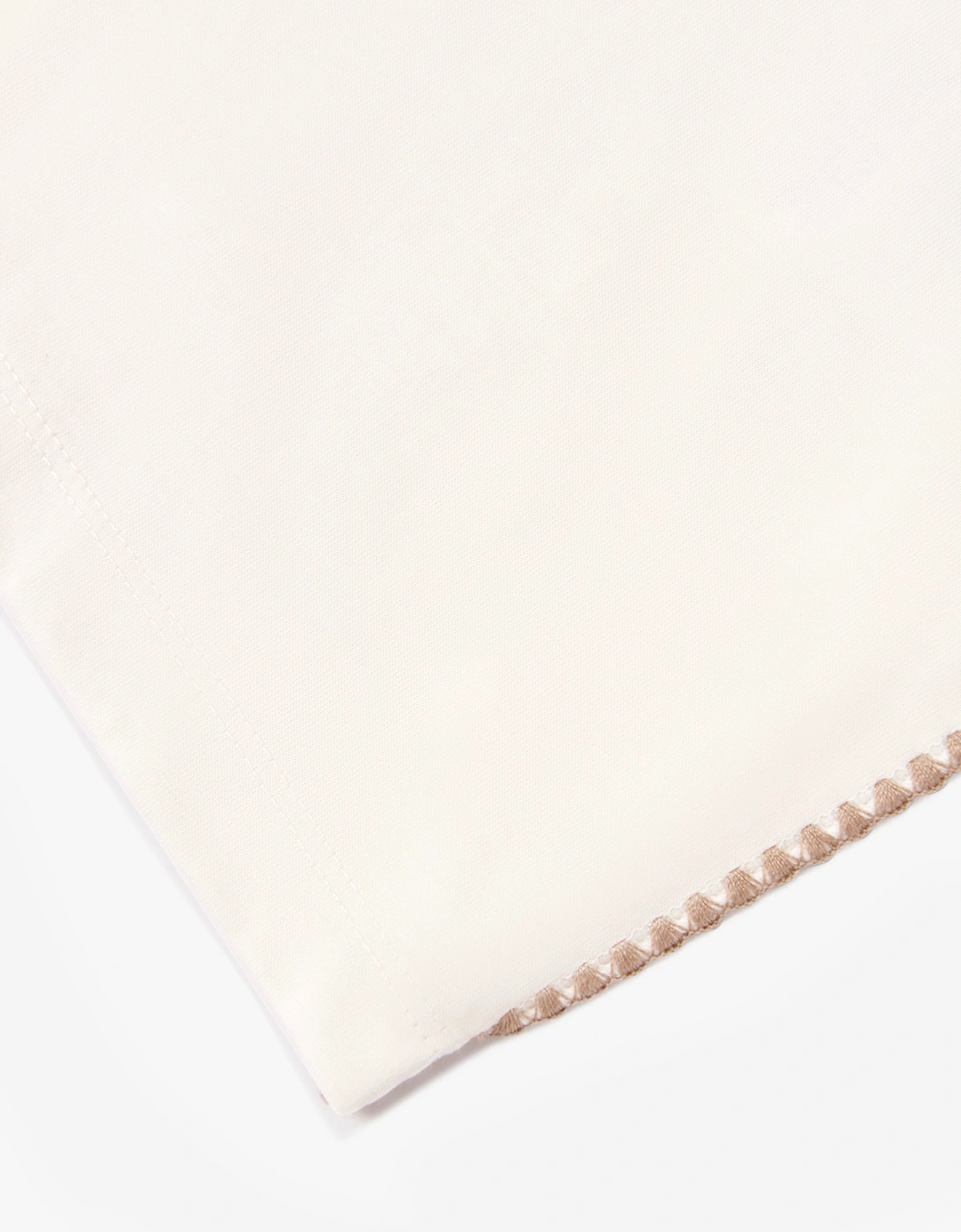 Emporio Armani Boys Logo T-Shirt in Ivory