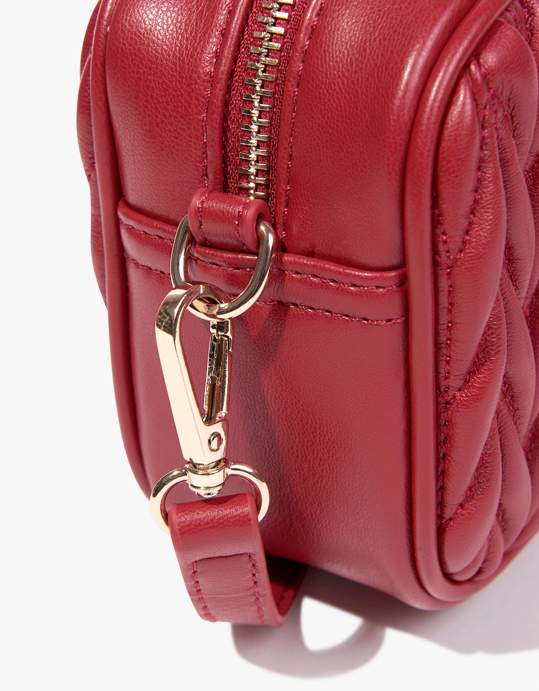 Guess Girls Quilted Crossbody Bag in Red (18cm)