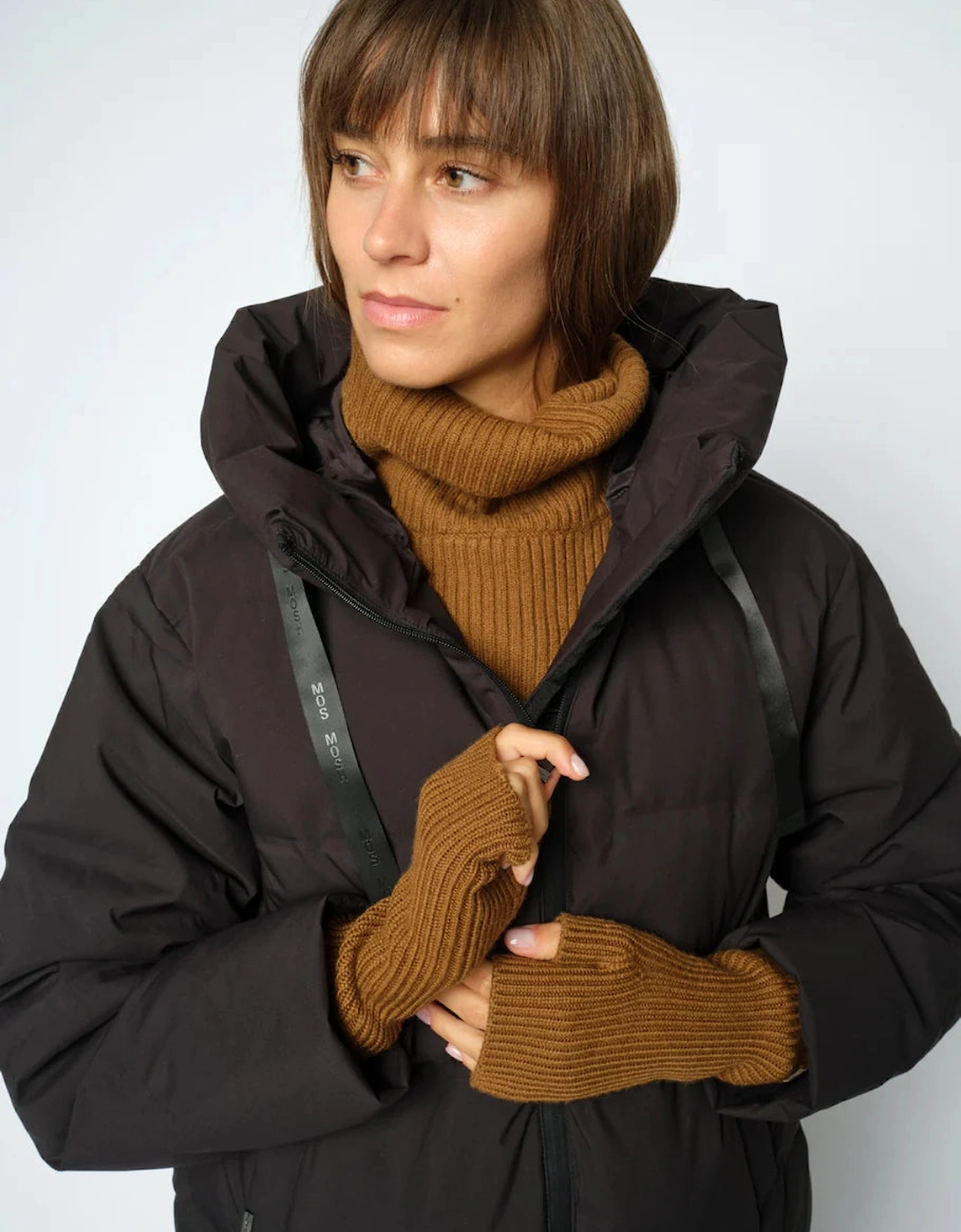 Tova wool rib Mittens in Dark Camel