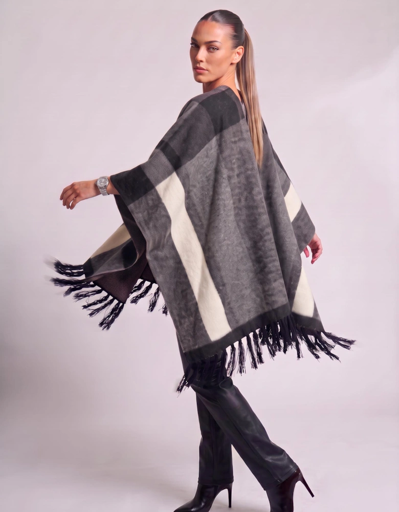 Block Poncho Grey