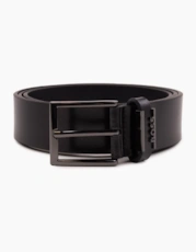Black 001