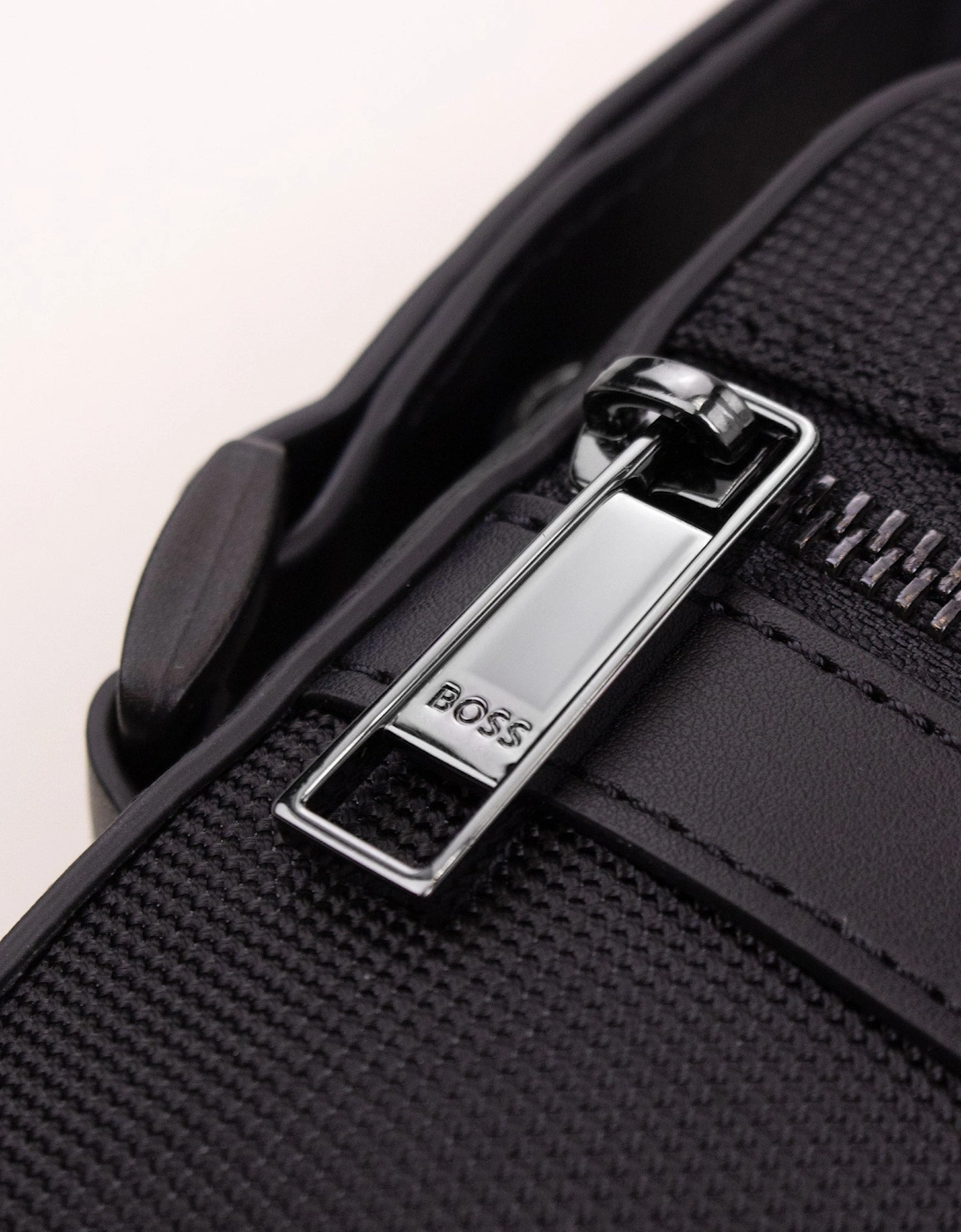 Hugo Boss Ray N Zip Crossbody Bag Black 001