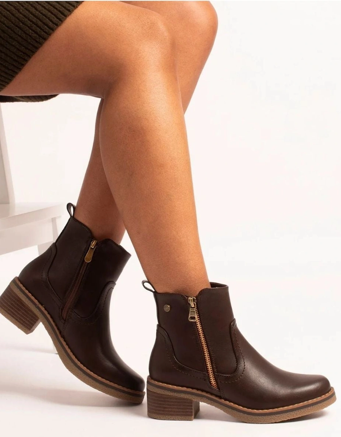 Lunar Heaven GLC021 in brown