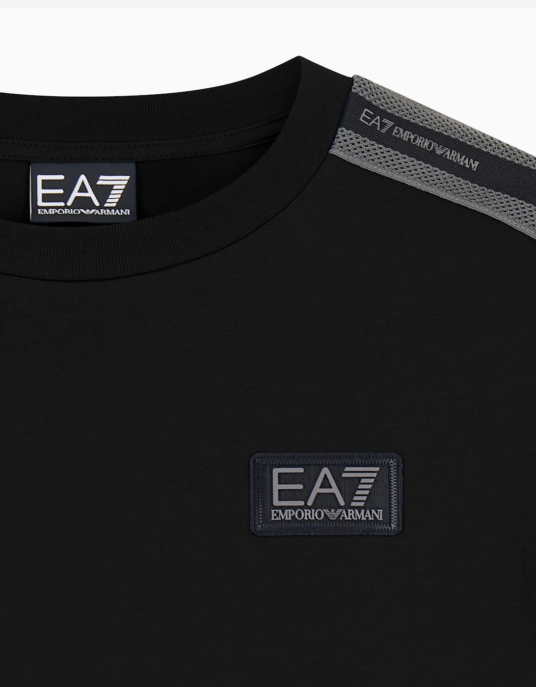 EA7 Emporio Armani Boys Train Logo Tape T-Shirt in Black