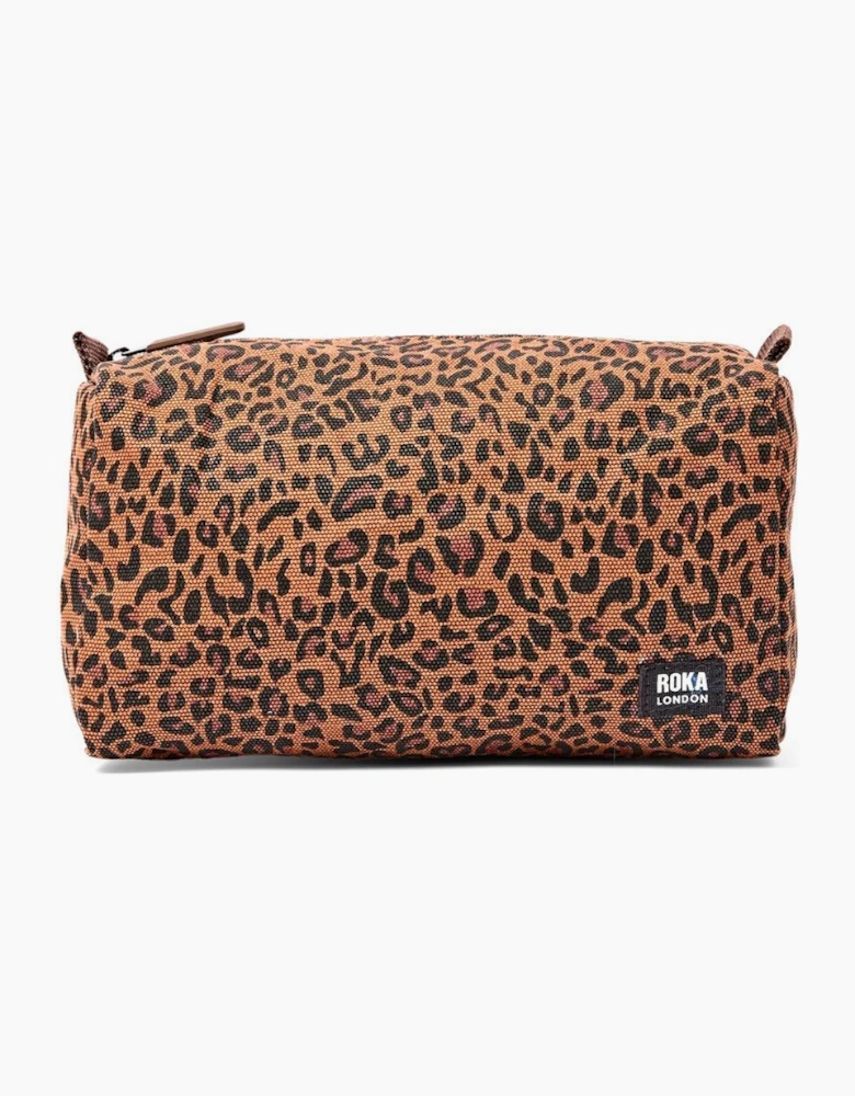 Maygrove Wash Bag in Leopard Mini