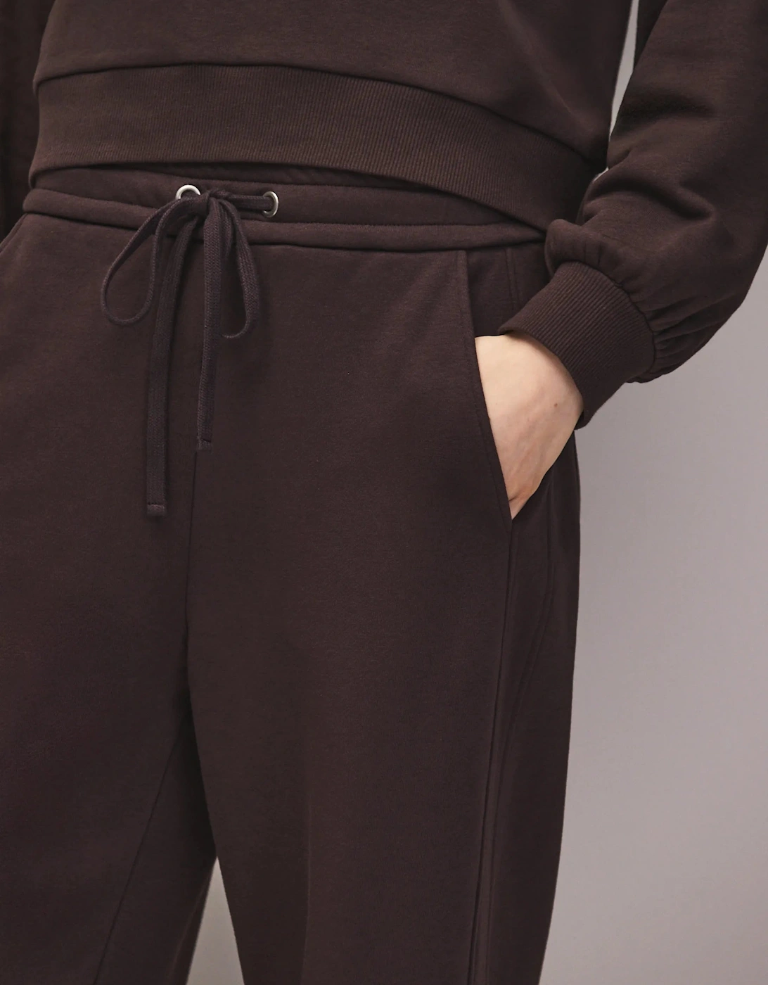 Petite Brown Barrel Leg Sweatpants