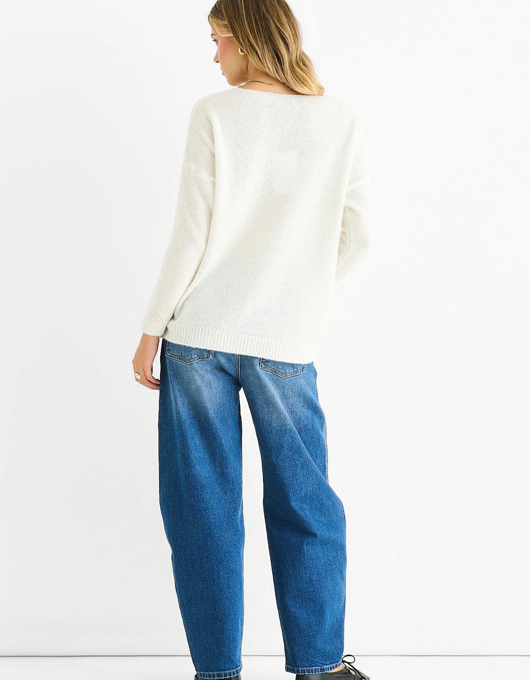 White Contrast Flower Pattern Knit Jumper