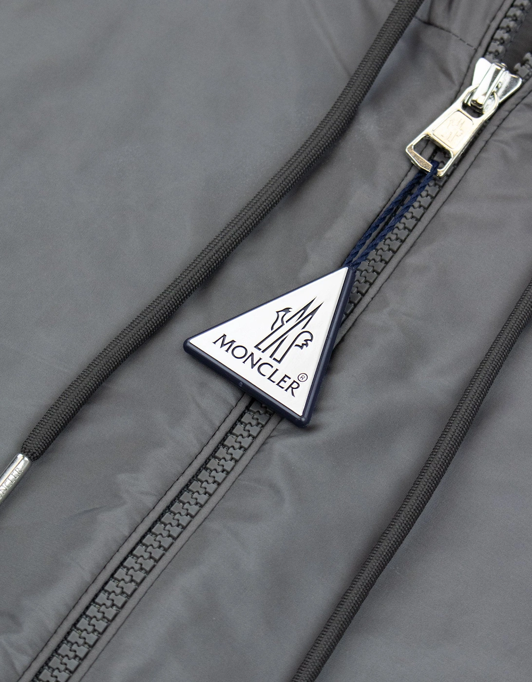 Moncler Grimpeurs Hooded Jacket GREY 93D
