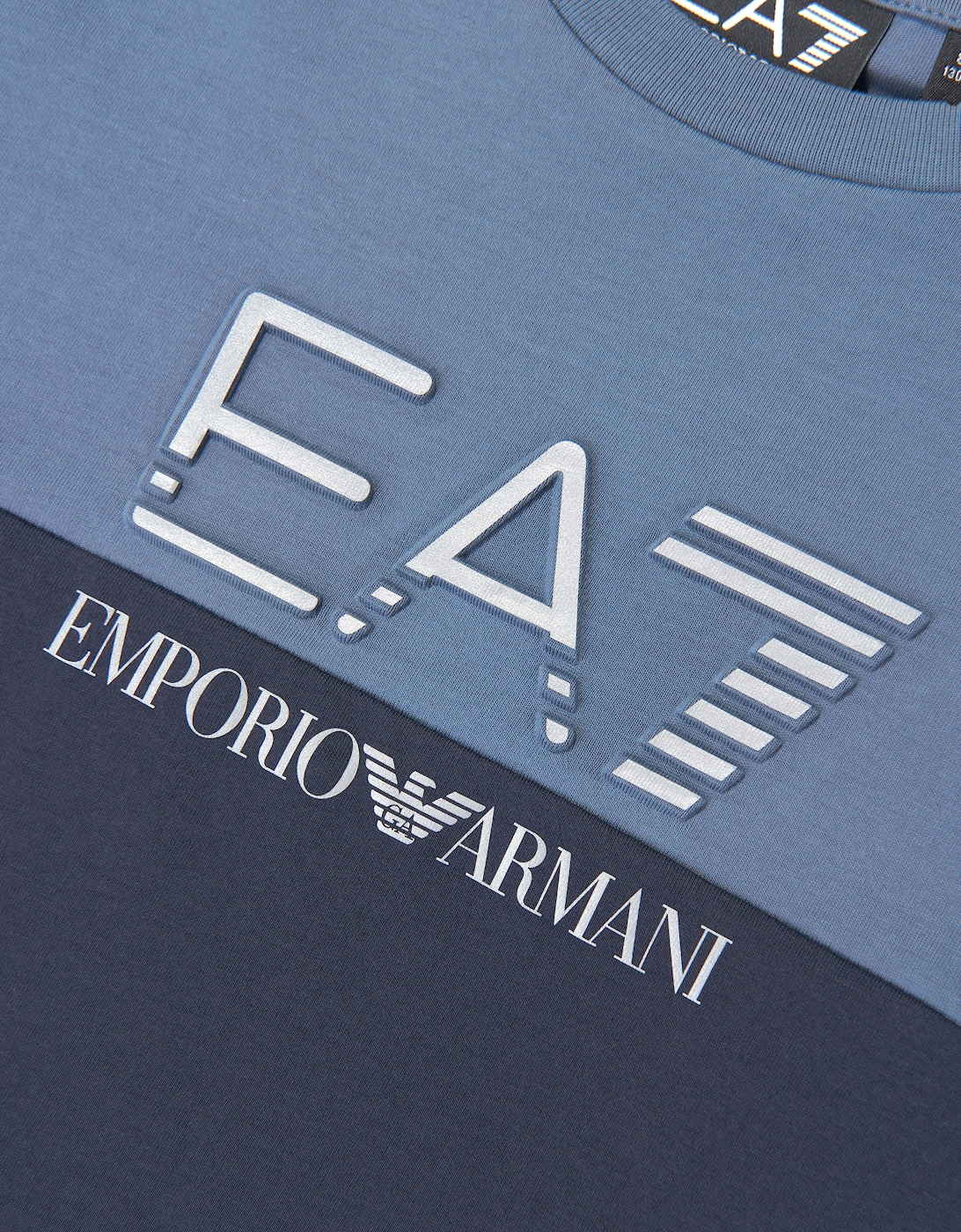 EA7 Emporio Armani Boys Train Athletic Colourblock T-Shirt in Navy