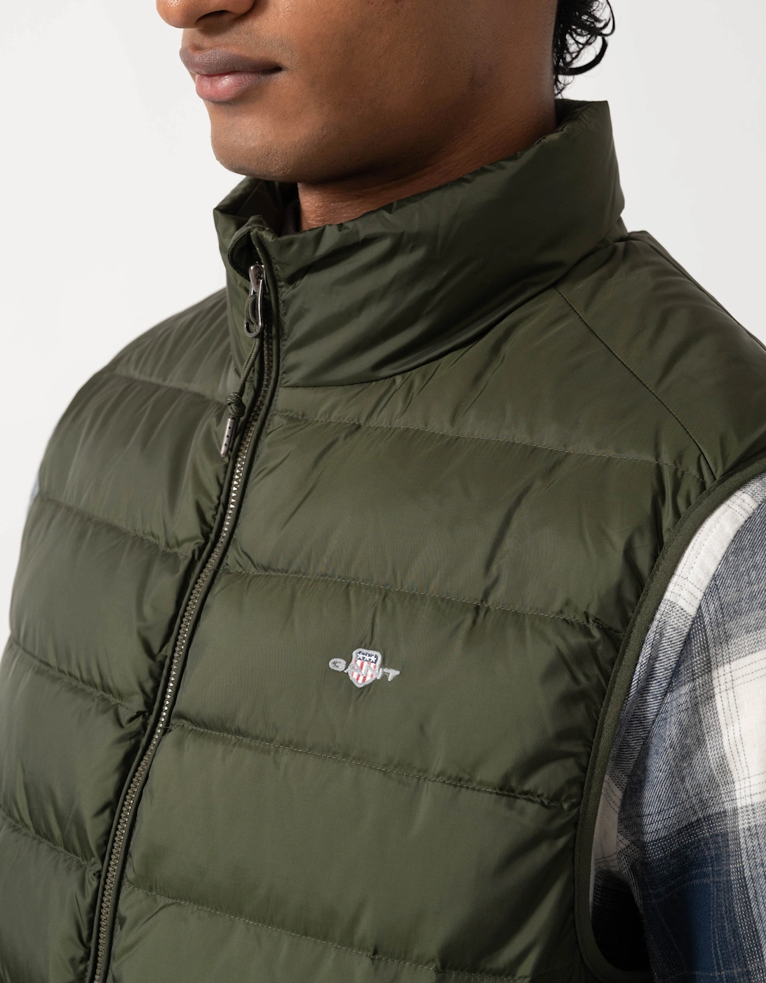 GANT Mens Light Down Shield Logo Gilet - 368 Dark Moss Green