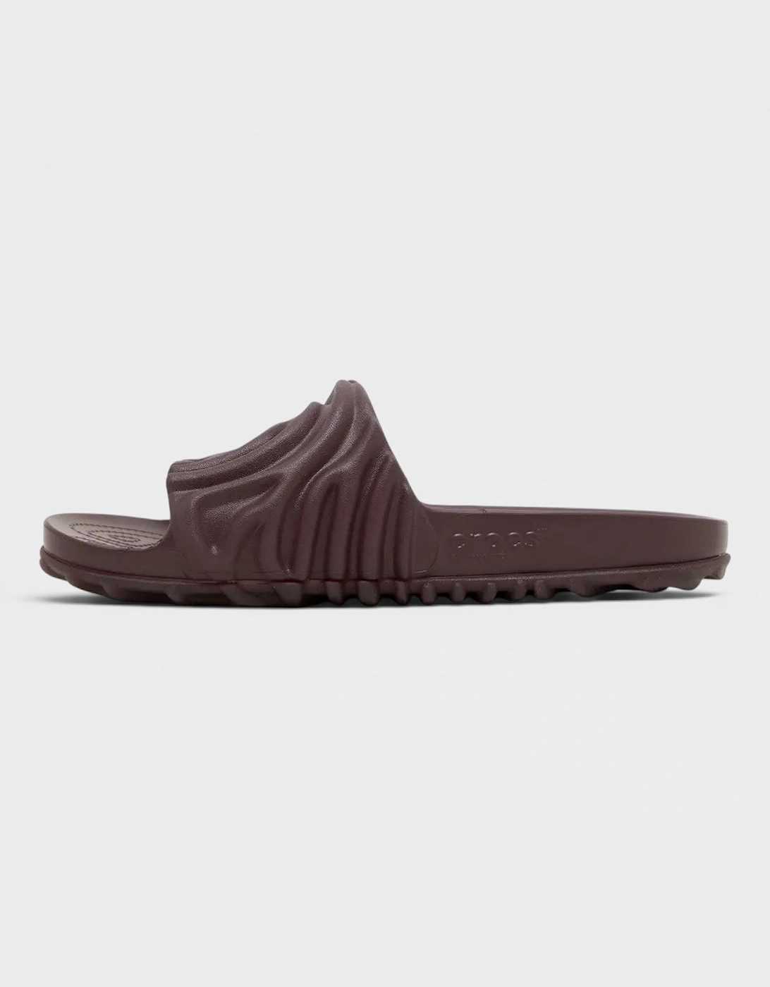 Salehe Bembury Pollex Slide Huckle Dark Purple Brown