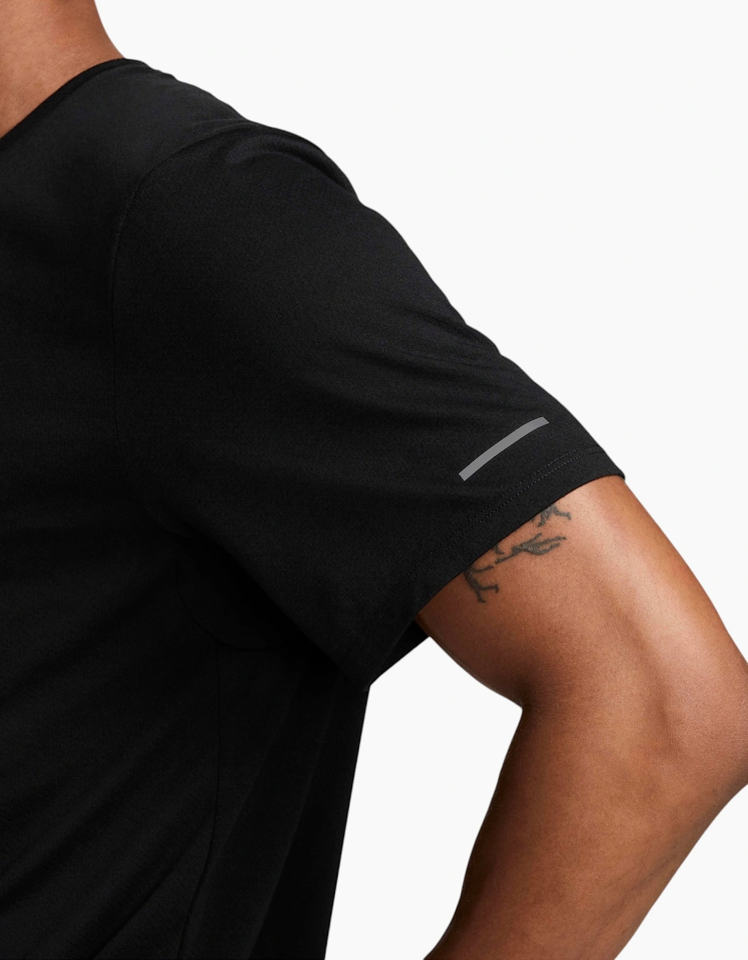 Nike Mens T Shirts Dri-FIT Athletic Sportswear Tee