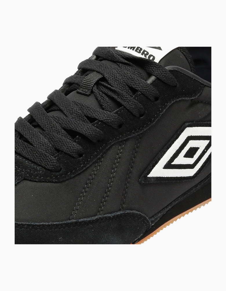 Umbro Gorton Black/White Trainers