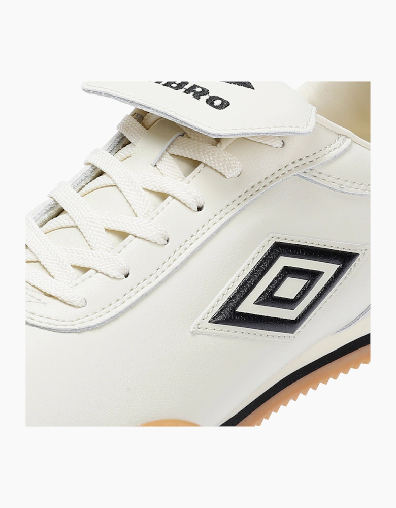 Umbro 5V5 Leather Antique White/Black Trainers