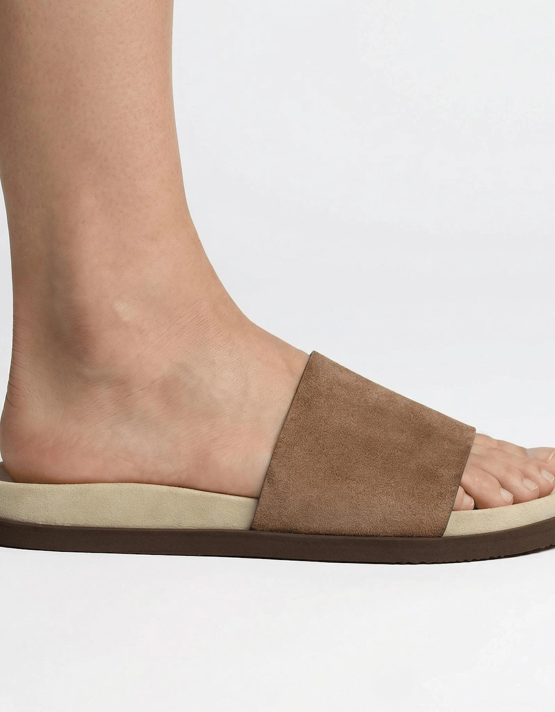 Brunello Cucinelli Suede-Strap Flat Sandals in Brown