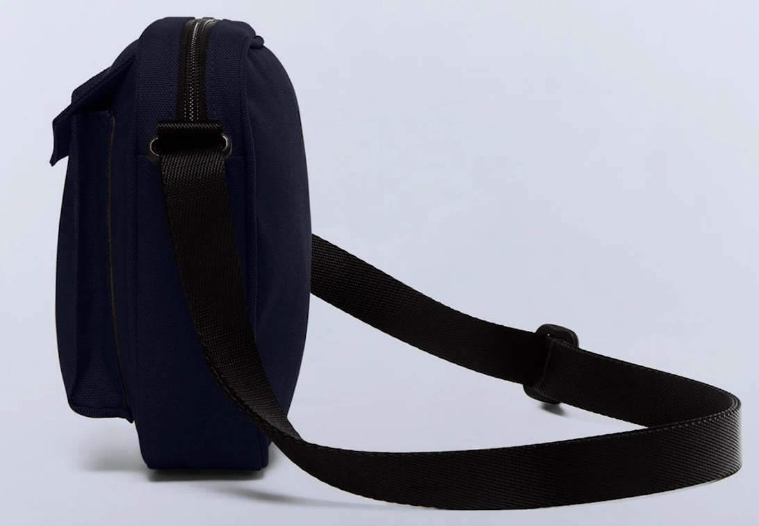 Voyage Navy Crossover Bag