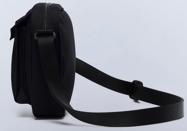 Voyage Black Crossover Bag