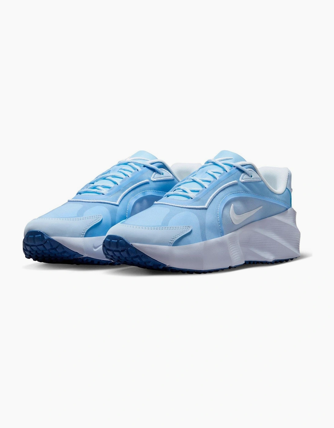 Aura Edge Lace-Up Closure Sneakers