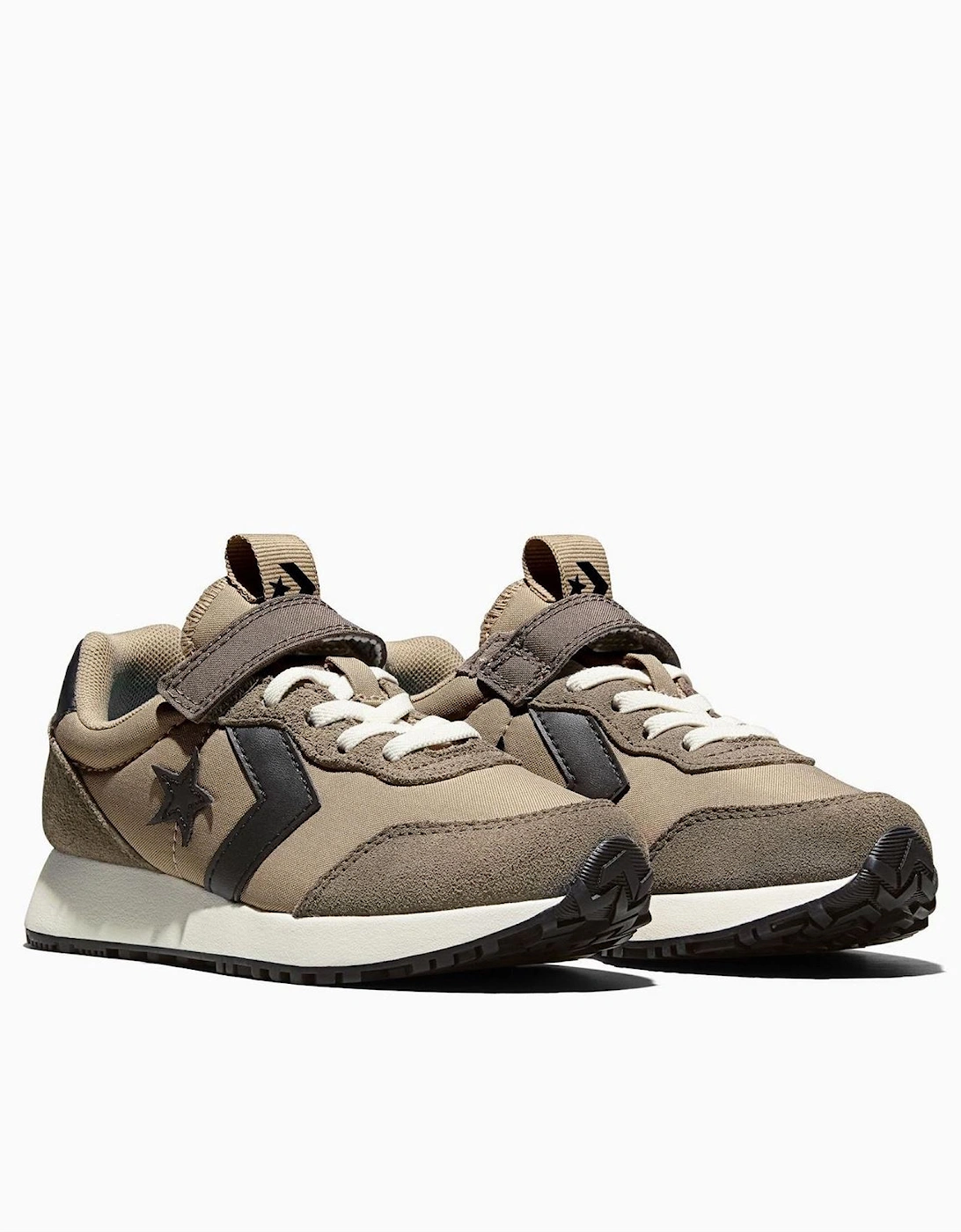 Omega Trainer Easy On Low Top Trainers