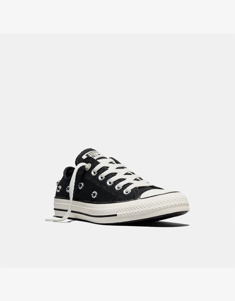 Chuck Taylor All Star Bea Low Top Trainers